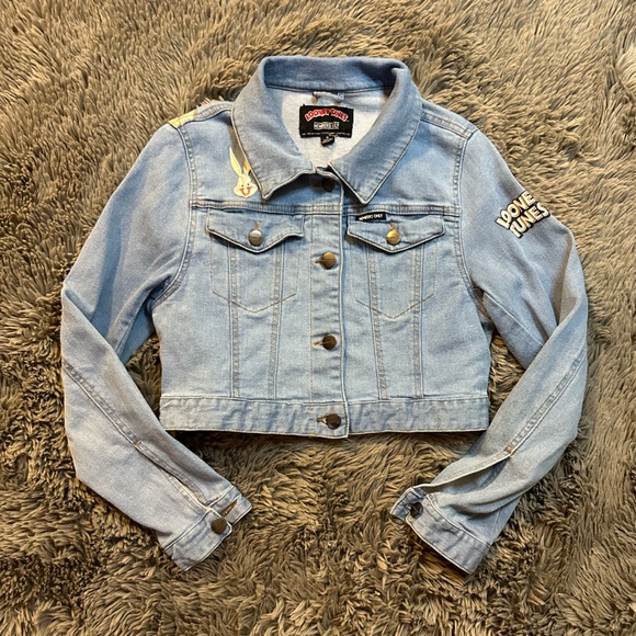 Members Only Women's Looney Tunes Bugs Bunny Denim Jacket Size Small - Picture 2 of 11